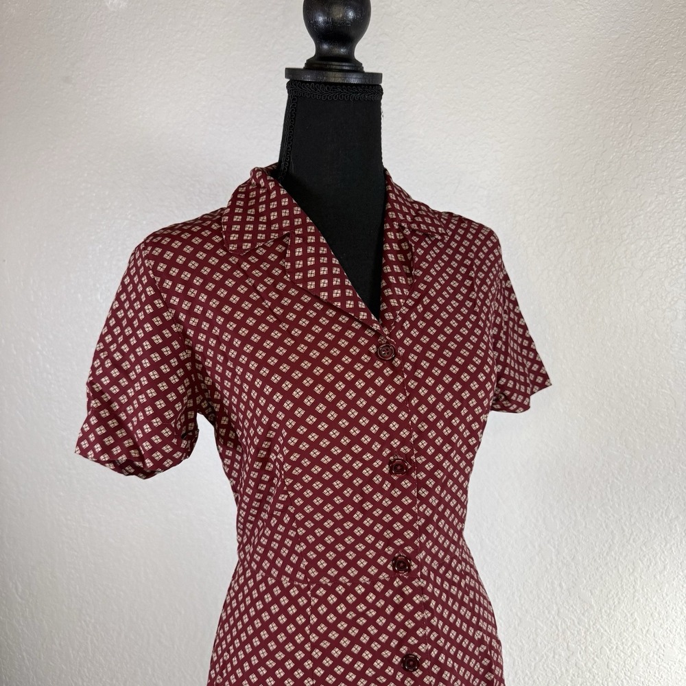 Vtg Gap Dress Sz Small Maroon Geometric Pattern Buttons Collared 100% Rayon - Picture 9 of 12